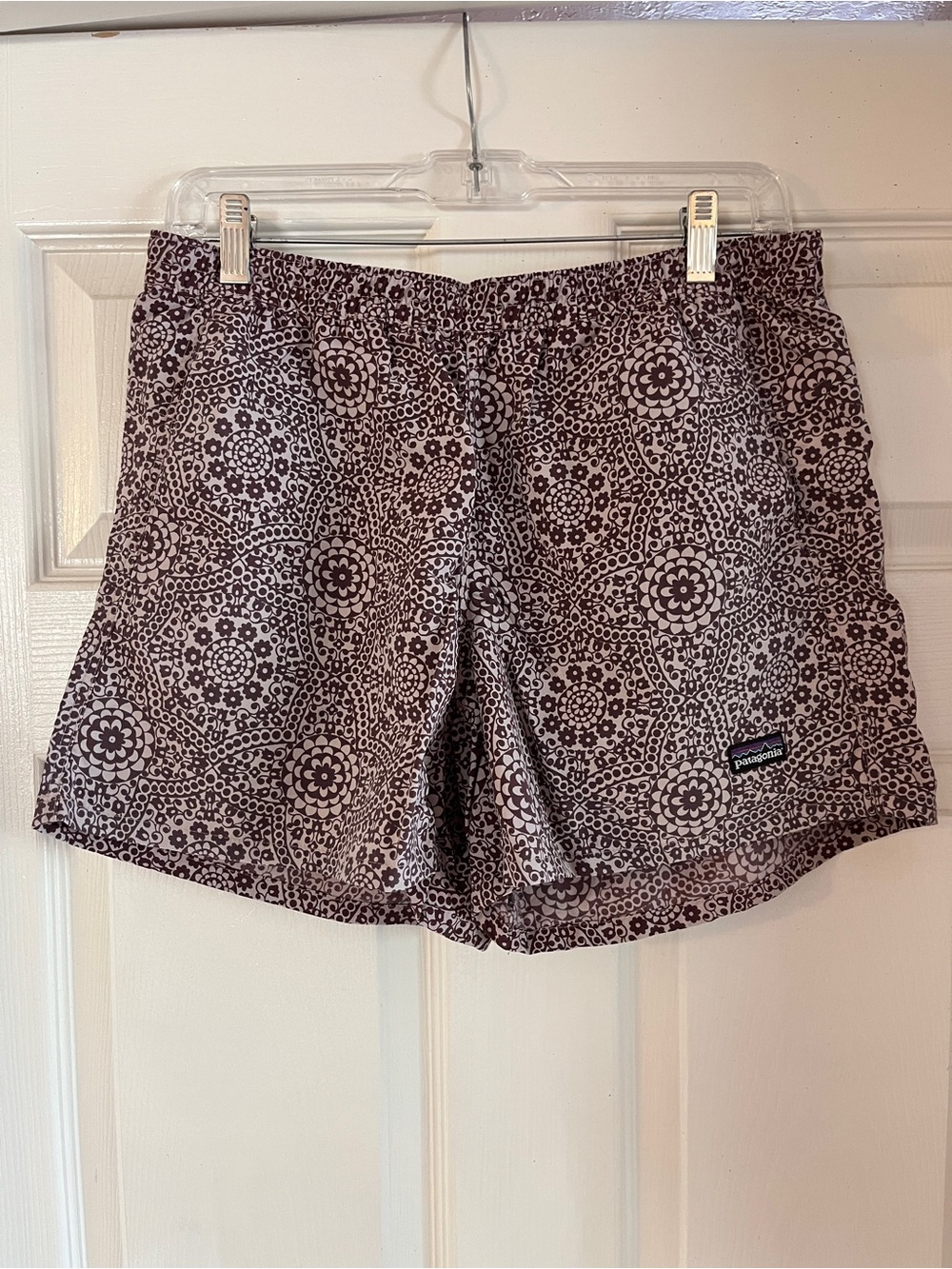 Patagonia Women's Maroon Floral-Pattern Baggies Shorts - Medium